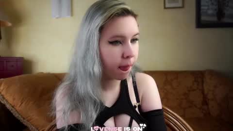 Eliz online show from July 12, 2026, 2:46 am