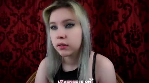 Eliz online show from July 18, 2026, 1:21 am