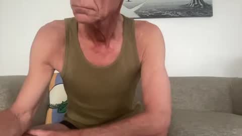 Snapshot of bgrade chatting on November 21, 2025, 8:51 pm bgrade online show from November 21, 2025, 8:51 pm