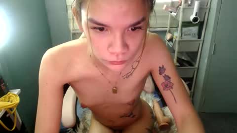 Snapshot of bheefuck52 chatting on May 22, 2026, 4:52 am bhee52 online show from May 22, 2026, 4:52 am