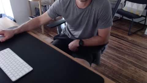 Snapshot of bi_sexy_man chatting on June 7, 2026, 4:22 pm bi_sexy_man online show from June 7, 2026, 4:22 pm