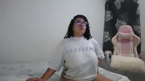 Snapshot of bianca_boobs chatting on October 2, 2025, 9:27 am Bianca Tuesday to Sunday from 2am to 6am UTC-5 online show from October 2, 2025, 9:27 am