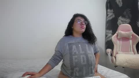 Snapshot of bianca_boobs chatting on November 18, 2025, 9:47 am Bianca Tuesday to Sunday from 2am to 6am UTC-5 online show from November 18, 2025, 9:47 am