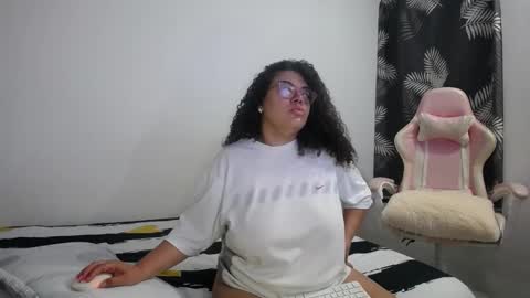 Bianca Tuesday to Sunday from 2am to 6am UTC-5 online show from February 16, 2026, 9:27 am