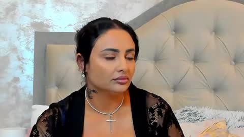 Snapshot of bianca_vale chatting on July 6, 2026, 5:04 am Bianca Vale online show from July 6, 2026, 5:04 am
