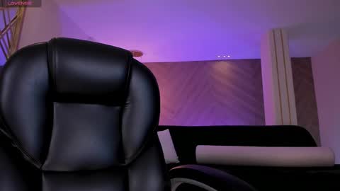 Bianca Pierce online show from February 26, 2025, 11:30 am