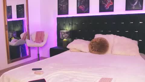 biancavitale online show from April 22, 2026, 6:38 am