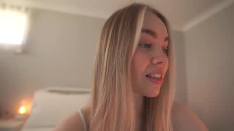 Snapshot of bibi_it_is chatting on November 12, 2025, 2:45 am Bibi online show from November 12, 2025, 2:45 am