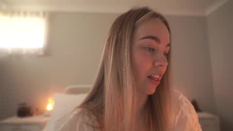 Snapshot of bibi_it_is chatting on November 14, 2025, 2:54 am Bibi online show from November 14, 2025, 2:54 am