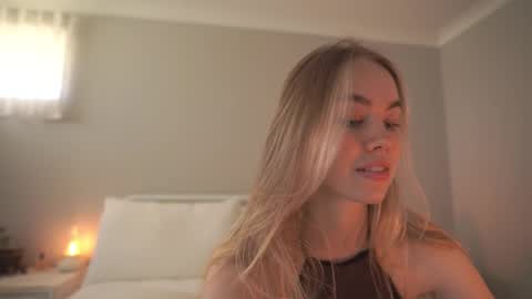 Snapshot of bibi_it_is chatting on December 19, 2025, 2:29 am Bibi online show from December 19, 2025, 2:29 am