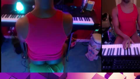 BicepsandFrot online show from February 2, 2026, 7:18 am