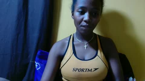 bienvenue987832 online show from April 16, 2026, 8:20 pm