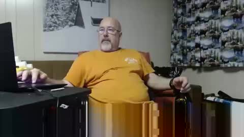 Snapshot of big6incheragain chatting on February 15, 2026, 12:14 pm big6incheragain online show from February 15, 2026, 12:14 pm