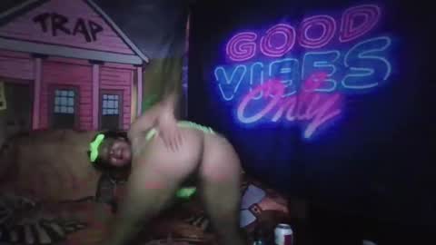 Snapshot of big6lacksteak chatting on March 10, 2026, 5:34 am thatcoupledawg online show from March 10, 2026, 5:34 am