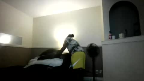 thatcoupledawg online show from July 23, 2026, 8:23 am