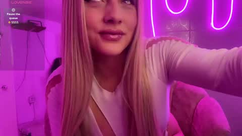 Snapshot of big_clit71 chatting on May 24, 2026, 3:00 am angela online show from May 24, 2026, 3:00 am