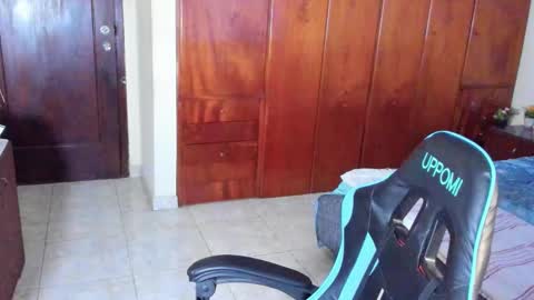 Snapshot of big_cockjughead chatting on December 4, 2025, 2:59 pm Logan Sprouse online show from December 4, 2025, 2:59 pm