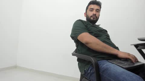 Tommy online show from October 2, 2025, 2:18 am