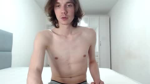Snapshot of big_lil_small chatting on May 6, 2026, 8:58 pm big_lil_small online show from May 6, 2026, 8:58 pm