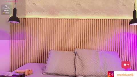 Tell me Sophia  online show from December 17, 2025, 8:37 pm