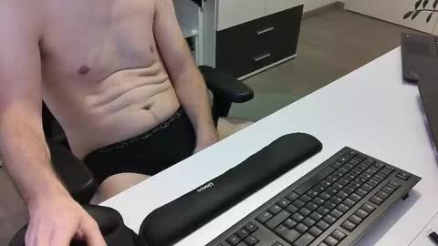 Snapshot of big_tobi_1 chatting on November 18, 2025, 6:51 am big_tobi_1 online show from November 18, 2025, 6:51 am