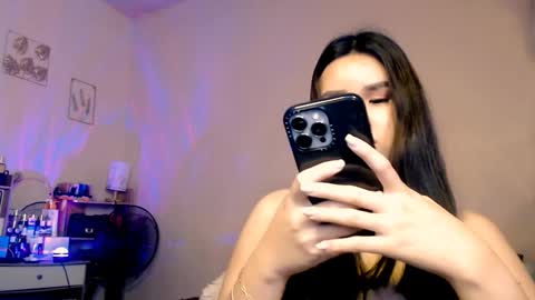 Mia online show from December 17, 2024, 9:28 am