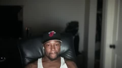 bigbackwoodcali online show from May 14, 2026, 7:48 am