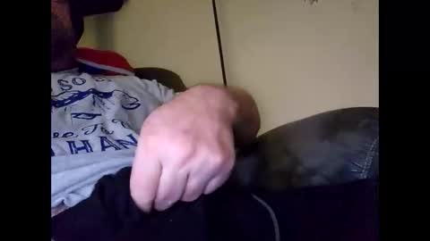 Snapshot of bigbadray69 chatting on December 14, 2024, 5:58 pm Little cock online show from December 14, 2024, 5:58 pm