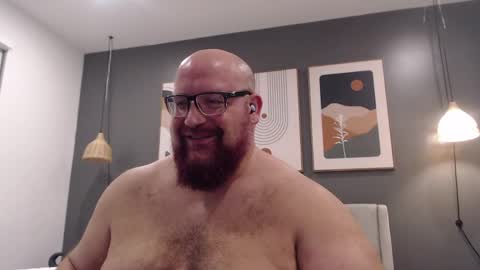 Snapshot of bigbear4cuddles chatting on April 16, 2026, 2:45 am BigBear4Cuddles online show from April 16, 2026, 2:45 am