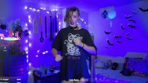 Snapshot of bigbearandbunny chatting on October 18, 2025, 9:37 pm bigbearandbunny online show from October 18, 2025, 9:37 pm