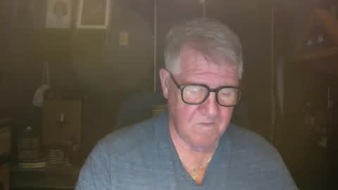 Snapshot of bigbeerdrinker1 chatting on April 21, 2026, 4:08 am bigbeerdrinker online show from April 21, 2026, 4:08 am
