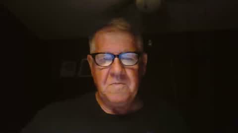 Snapshot of bigbeerdrinker1 chatting on July 4, 2026, 4:07 am bigbeerdrinker online show from July 4, 2026, 4:07 am