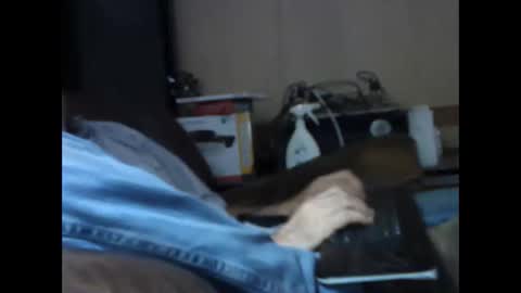 Snapshot of bigbenidick1 chatting on December 18, 2025, 9:21 pm BB online show from December 18, 2025, 9:21 pm