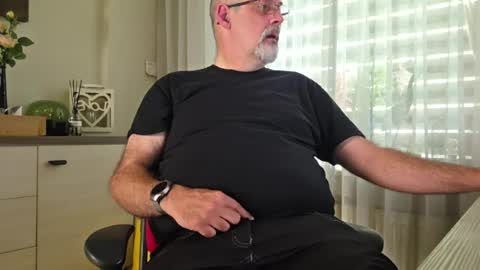 Snapshot of bigbibear88 chatting on May 21, 2026, 9:16 am bigbibear88 online show from May 21, 2026, 9:16 am