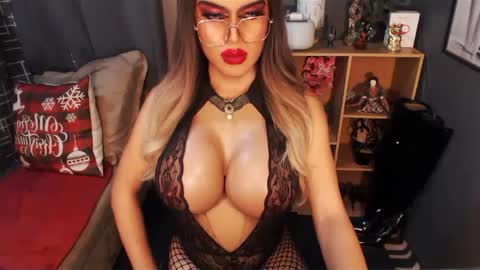 Loraine Cruz online show from February 9, 2025, 4:18 pm