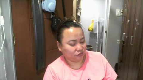 bigboobslyn online show from July 24, 2026, 4:49 pm