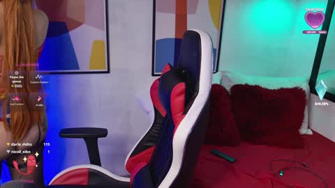 Snapshot of bigboottyxxx chatting on December 11, 2024, 5:43 am kyra Moor online show from December 11, 2024, 5:43 am