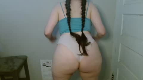 Isabella online show from June 30, 2026, 4:08 pm