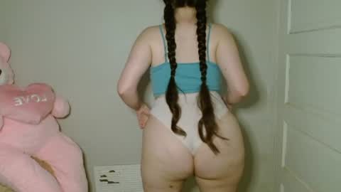 Isabella online show from July 9, 2026, 2:59 am