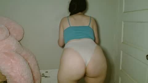 Isabella online show from July 10, 2026, 5:12 am