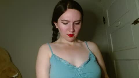 Isabella online show from July 15, 2026, 6:40 am