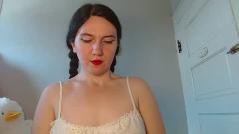 Isabella online show from July 19, 2026, 5:16 pm