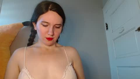 Isabella online show from July 23, 2026, 7:34 pm