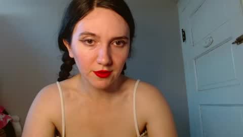 Isabella online show from July 26, 2026, 7:43 pm