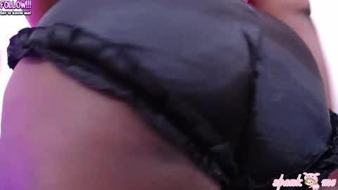 Snapshot of bigbootymommyy chatting on October 31, 2025, 5:25 pm bigbootymommyy online show from October 31, 2025, 5:25 pm