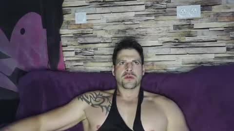 Snapshot of bigboyband chatting on February 9, 2025, 3:34 pm Bigboyband online show from February 9, 2025, 3:34 pm