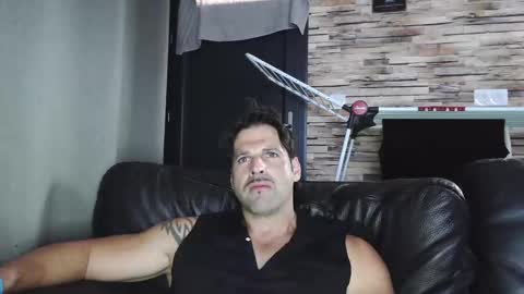 Snapshot of bigboyband chatting on September 28, 2025, 4:01 pm Bigboyband online show from September 28, 2025, 4:01 pm