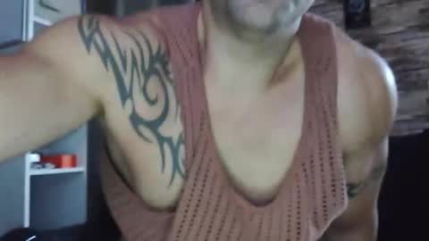 Snapshot of bigboyband chatting on November 27, 2025, 1:46 pm Bigboyband online show from November 27, 2025, 1:46 pm