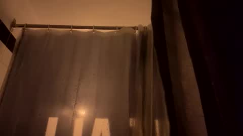 Snapshot of bigcawkdaddii chatting on February 6, 2026, 2:38 am Hunny online show from February 6, 2026, 2:38 am