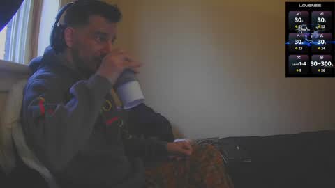 Snapshot of bigcawwwk chatting on October 20, 2025, 7:47 pm Jon - Im Straight online show from October 20, 2025, 7:47 pm